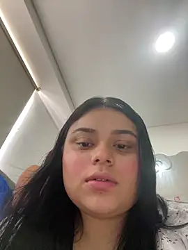 alissonfernandez  online show from 03.10.25