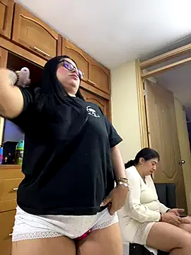 alissonfernandez  online show from 10.16.25