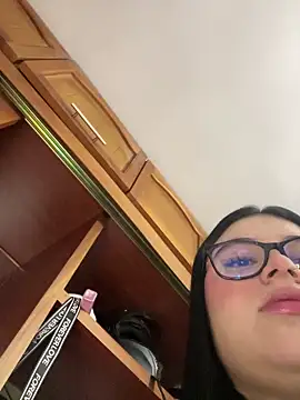 alissonfernandez  online show from 03.18.26