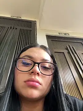 alissonfernandez  online show from 05.18.26