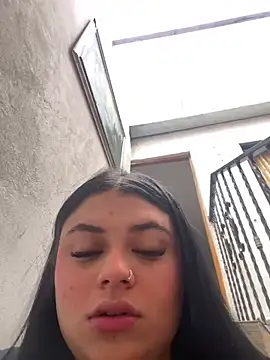 alissonfernandez  online show from 05.21.26