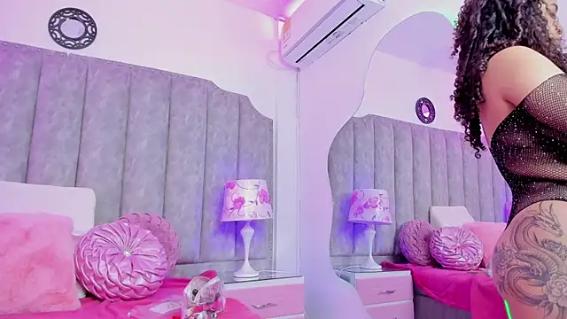 CoralHarmon online show from 03.22.25