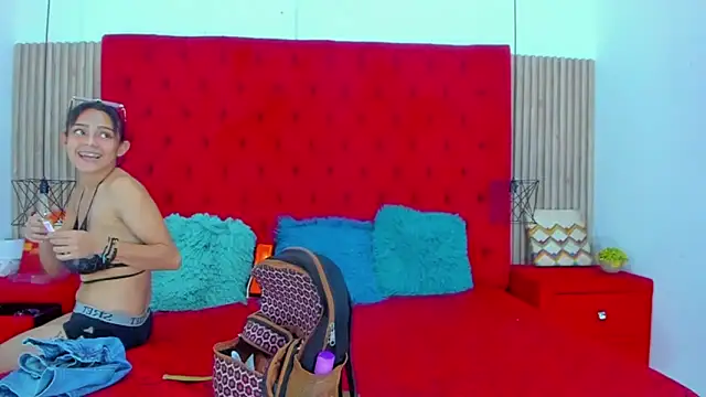 AmeliaANDEmily online show from 02.19.25