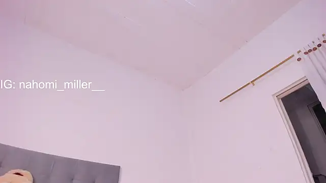 Snapshot of NAHOMI_MILLER chatting on 01.12.25 NAHOMI MILLER online show from 01.12.25