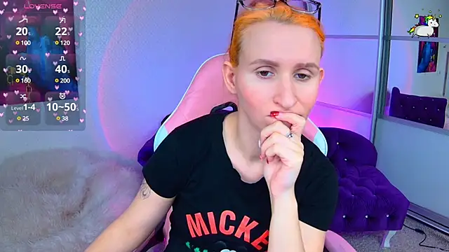 AliceBYKiss online show from 02.10.25