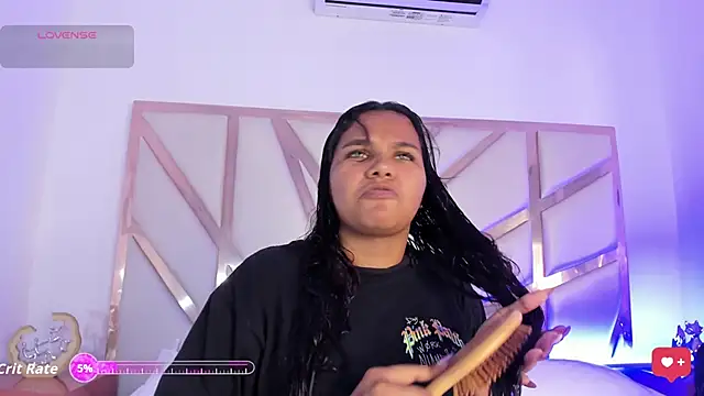 Carolina Evanss online show from 09.20.25