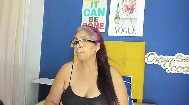 Snapshot of renata_milf_ chatting on 03.07.25 renata milf online show from 03.07.25