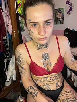 BlazyKitsune- online show from 02.24.25