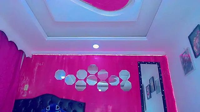 TiffanyMackensyy online show from 11.12.25