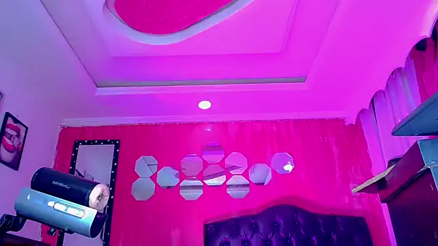 TiffanyMackensyy online show from 04.12.26