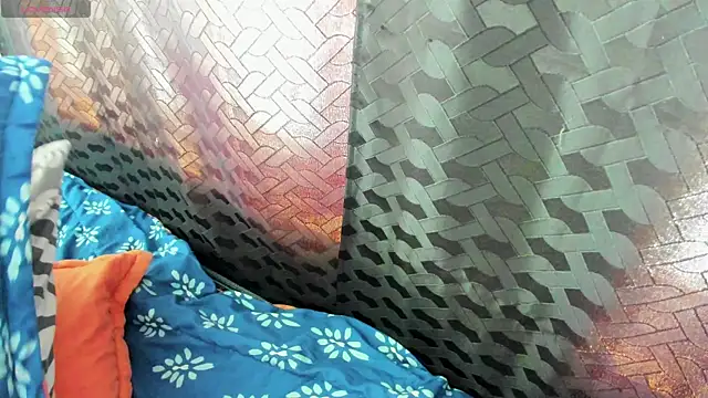 Snapshot of Venus_Blackk chatting on 03.18.25 Venus Blackk online show from 03.18.25