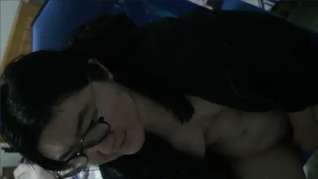 angel-yiyi online show from 12.16.24