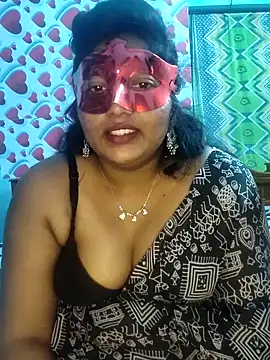 Snapshot of RomeoJuliet345 chatting on 01.12.25 RomeoJuliet345 online show from 01.12.25