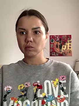 MiraMiss online show from 09.15.25