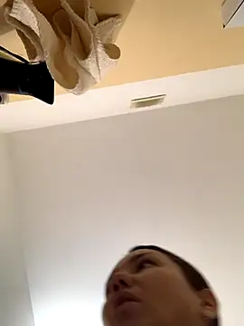 MiraMiss online show from 11.24.25