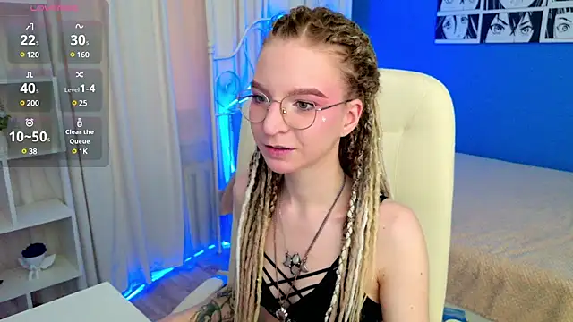 Snapshot of VioletShine chatting on 01.19.25 VioletShine online show from 01.19.25