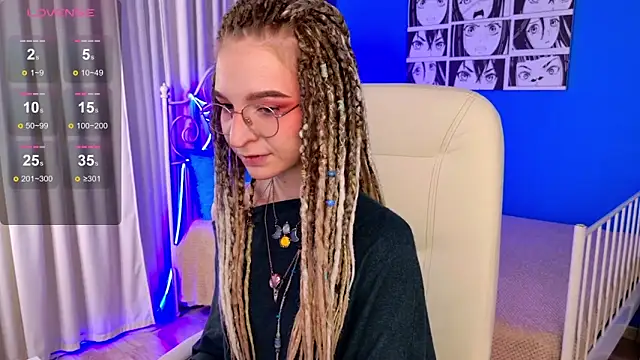 Snapshot of VioletShine chatting on 11.25.25 VioletShine online show from 11.25.25