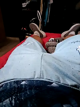 Snapshot of Alee3xxx chatting on 11.21.25 Alee3xxx online show from 11.21.25