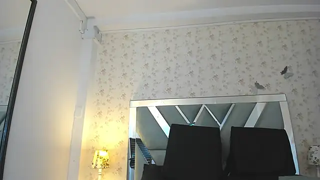 Queenjenn   online show from 12.11.24