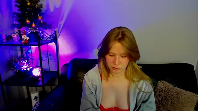 EvaStevs online show from 12.20.24