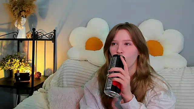 EvaStevs online show from 02.03.25