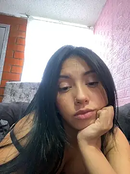 sweet kitty0110 online show from 03.03.25