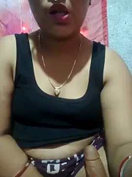 Snapshot of Super-Couple chatting on 11.12.25 Super-Couple online show from 11.12.25