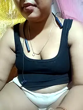 Snapshot of Super-Couple chatting on 04.14.26 Super-Couple online show from 04.14.26