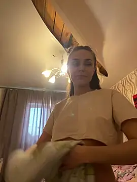 Snapshot of Burning_girlss chatting on 12.23.24 Burning girlss online show from 12.23.24