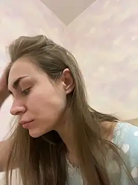 Snapshot of Burning_girlss chatting on 12.24.24 Burning girlss online show from 12.24.24