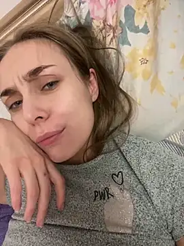 Snapshot of Burning_girlss chatting on 01.05.25 Burning girlss online show from 01.05.25