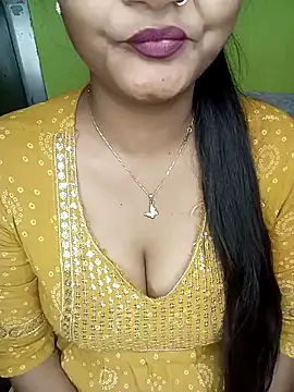 Snapshot of NOTY-LOVE-05 chatting on 01.15.25 NOTY-LOVE-05 online show from 01.15.25