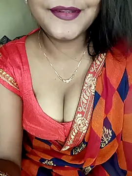 Snapshot of NOTY-LOVE-05 chatting on 10.10.25 NOTY-LOVE-05 online show from 10.10.25