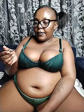 Snapshot of CHERRYYUMMY chatting on 02.25.26 CHERRYYUMMY online show from 02.25.26