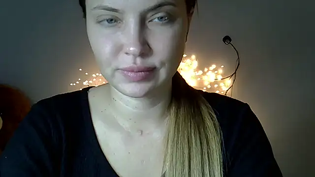 Lucky Anna online show from 03.10.26