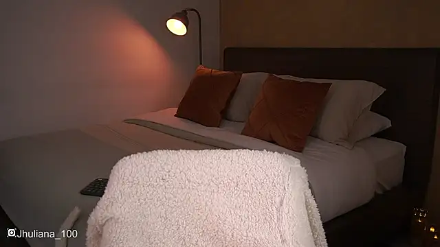 Snapshot of paulacora100 chatting on 01.22.25 paulacora100 online show from 01.22.25