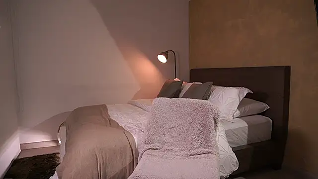 Snapshot of paulacora100 chatting on 02.28.25 paulacora100 online show from 02.28.25