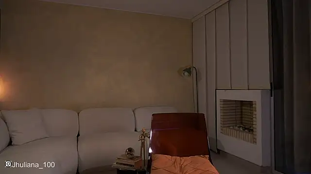 Snapshot of paulacora100 chatting on 09.08.25 paulacora100 online show from 09.08.25