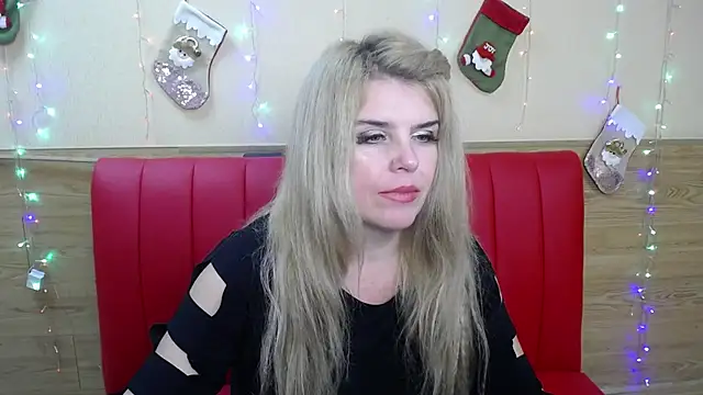 Snapshot of Julya_Barbi chatting on 01.10.25 Julya Barbi online show from 01.10.25