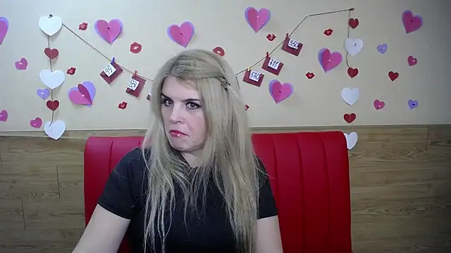 Snapshot of Julya_Barbi chatting on 02.04.25 Julya Barbi online show from 02.04.25