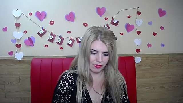 Snapshot of Julya_Barbi chatting on 02.22.25 Julya Barbi online show from 02.22.25