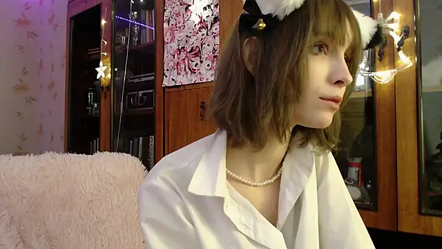 cloudgirrl online show from 01.12.25