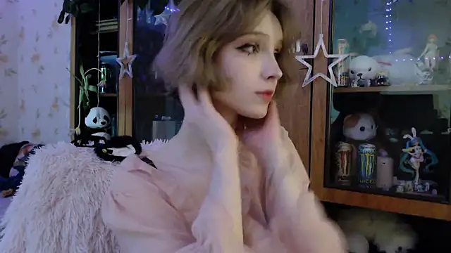 cloudgirrl online show from 03.15.25