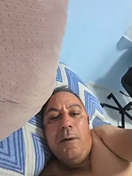 Snapshot of abdelhak33 chatting on 03.18.26 abdelhak33 online show from 03.18.26