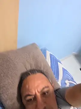 Snapshot of abdelhak33 chatting on 03.19.26 abdelhak33 online show from 03.19.26