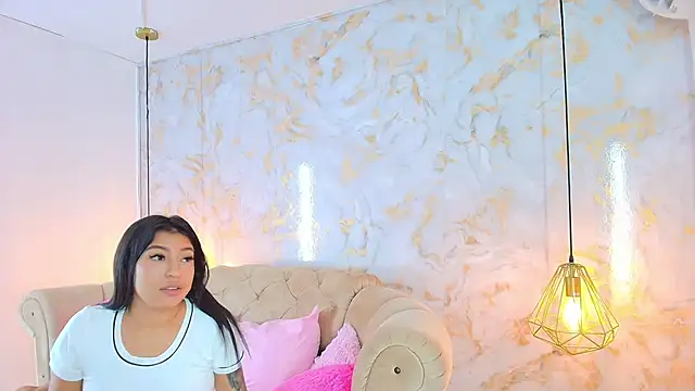 khloeblake online show from 04.15.26