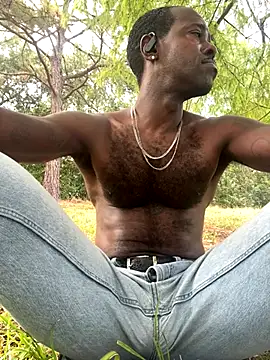 Snapshot of Melaneighted chatting on 10.25.25 Melaneighted online show from 10.25.25