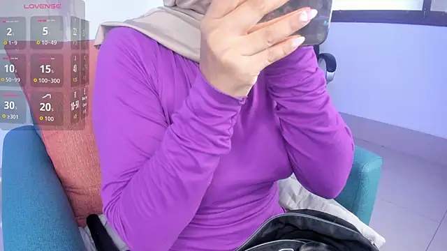 saray halam online show from 10.23.25