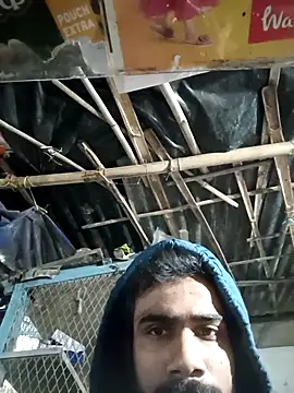 Snapshot of Skinny_Bigass_23 chatting on 02.14.25 Skinny Bigass 23 online show from 02.14.25