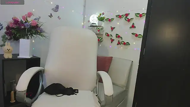 Snapshot of ariana_crazzy chatting on 12.09.24 ariana crazzy online show from 12.09.24